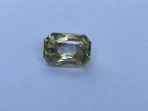 BEAUTIFUL 1.00CT EMERALD CUT MOISSANITE